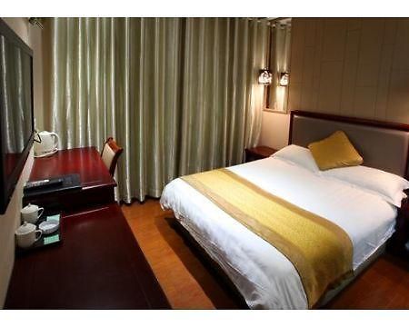 Super 8 Shanghai Feng Ye Lu Jia Zui Exterior foto